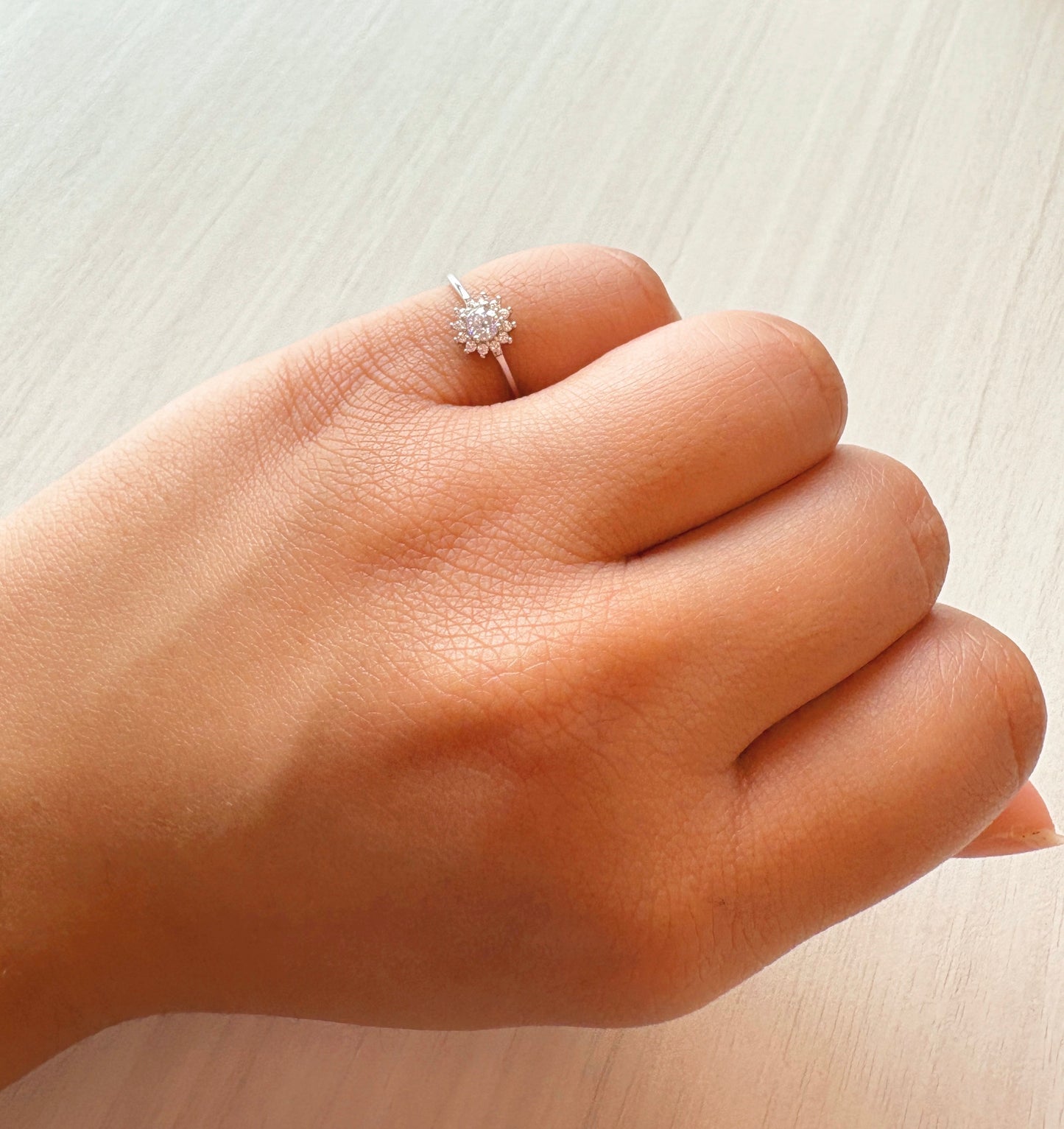Sunflower Ring - 925 Silver -Zirconia