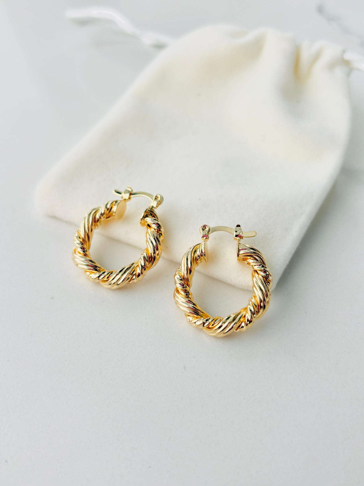 18k Gold Filled 21mm Double Twisted Tube Hoop Earrings