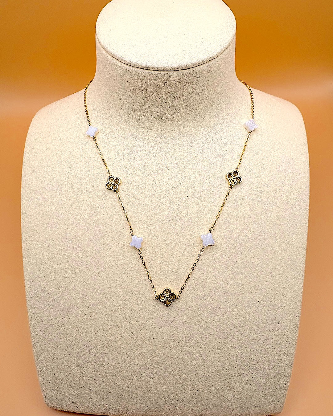 Timeless Pearl Shell Necklace