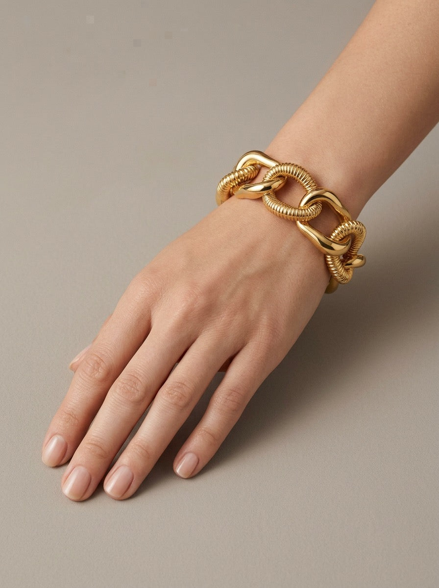 Aurora Link Cuff