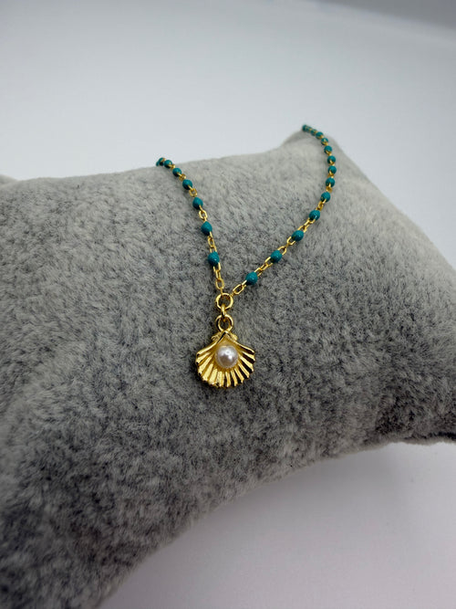 Beaded Shell Pendant Necklace