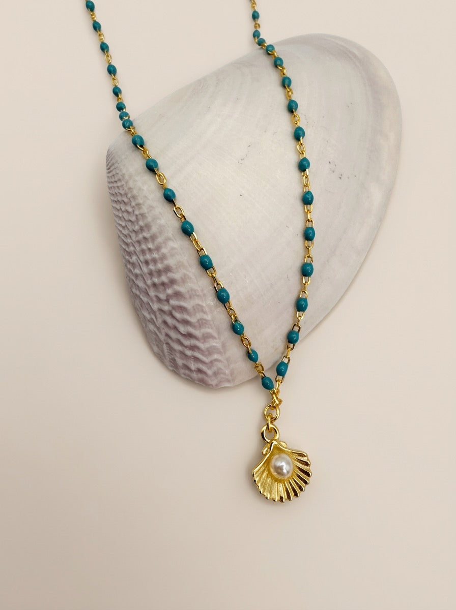 Beaded Shell Pendant Necklace