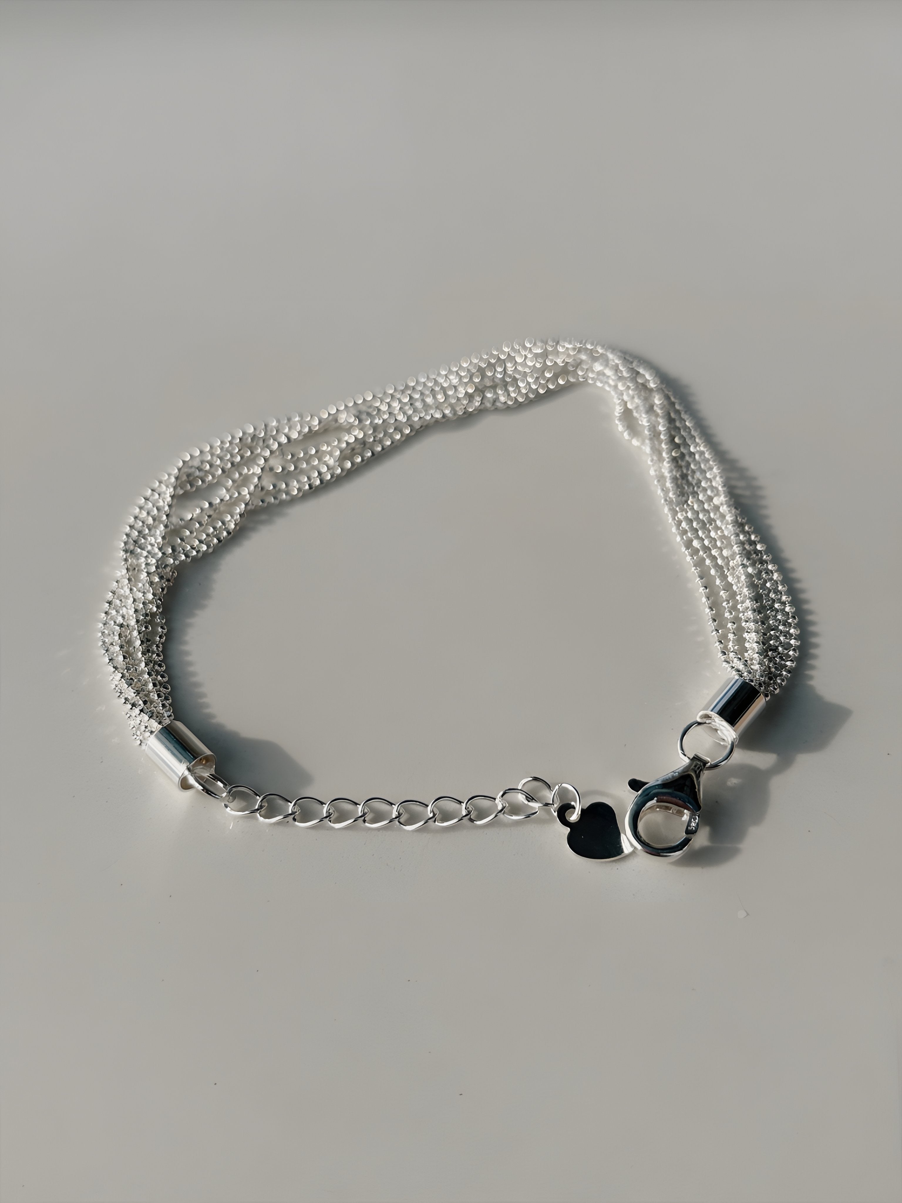 Minimalistic cluster Bracelet - 925 Silver & Rhodium Plated